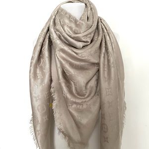 Authentic Louis Vuitton Shawl